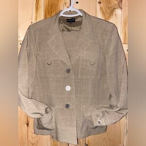 Women’s  suit